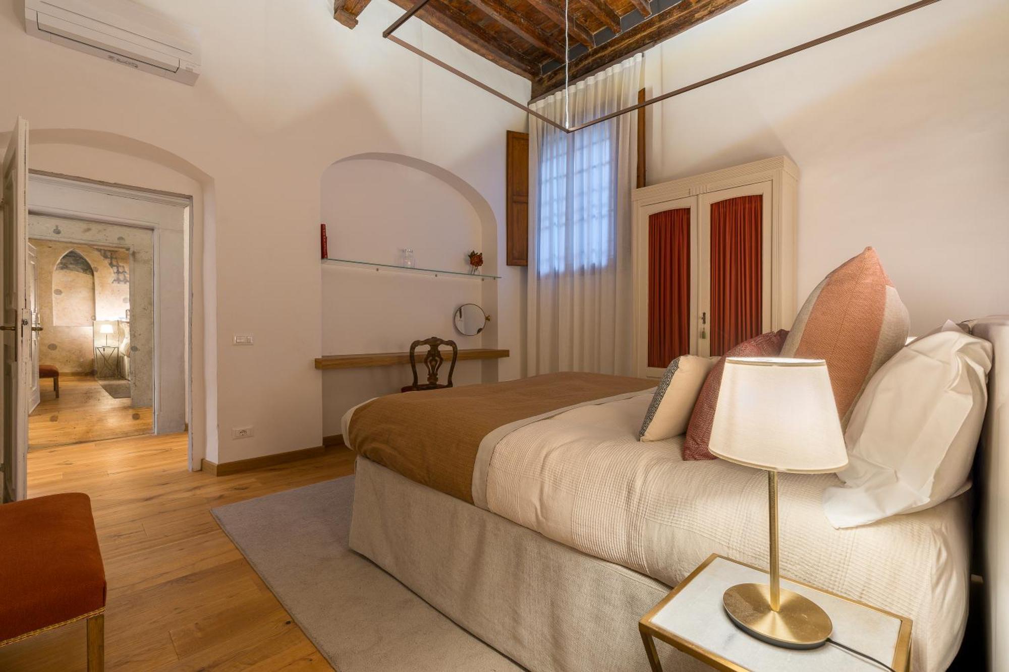 The Tornabuoni Palace Boutique Apartment Florenz