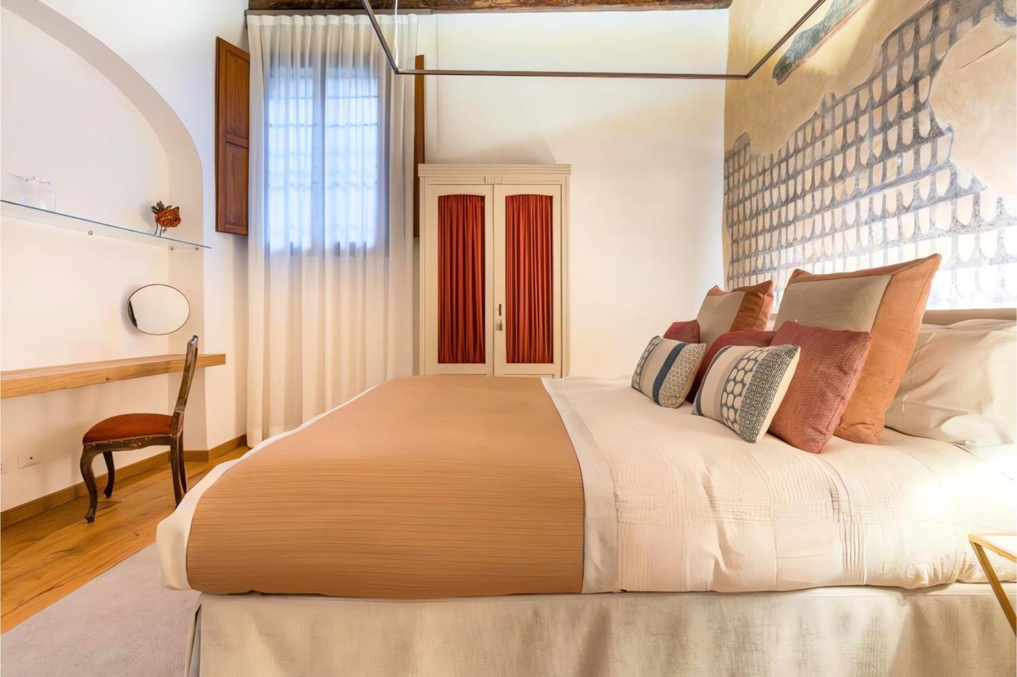 The Tornabuoni Palace Boutique * Florenz